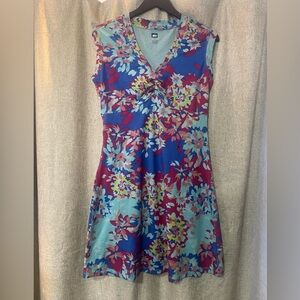 REI Multicolor V-Neck Top